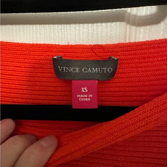 Women's Red mSweater - Picture 4 of 4